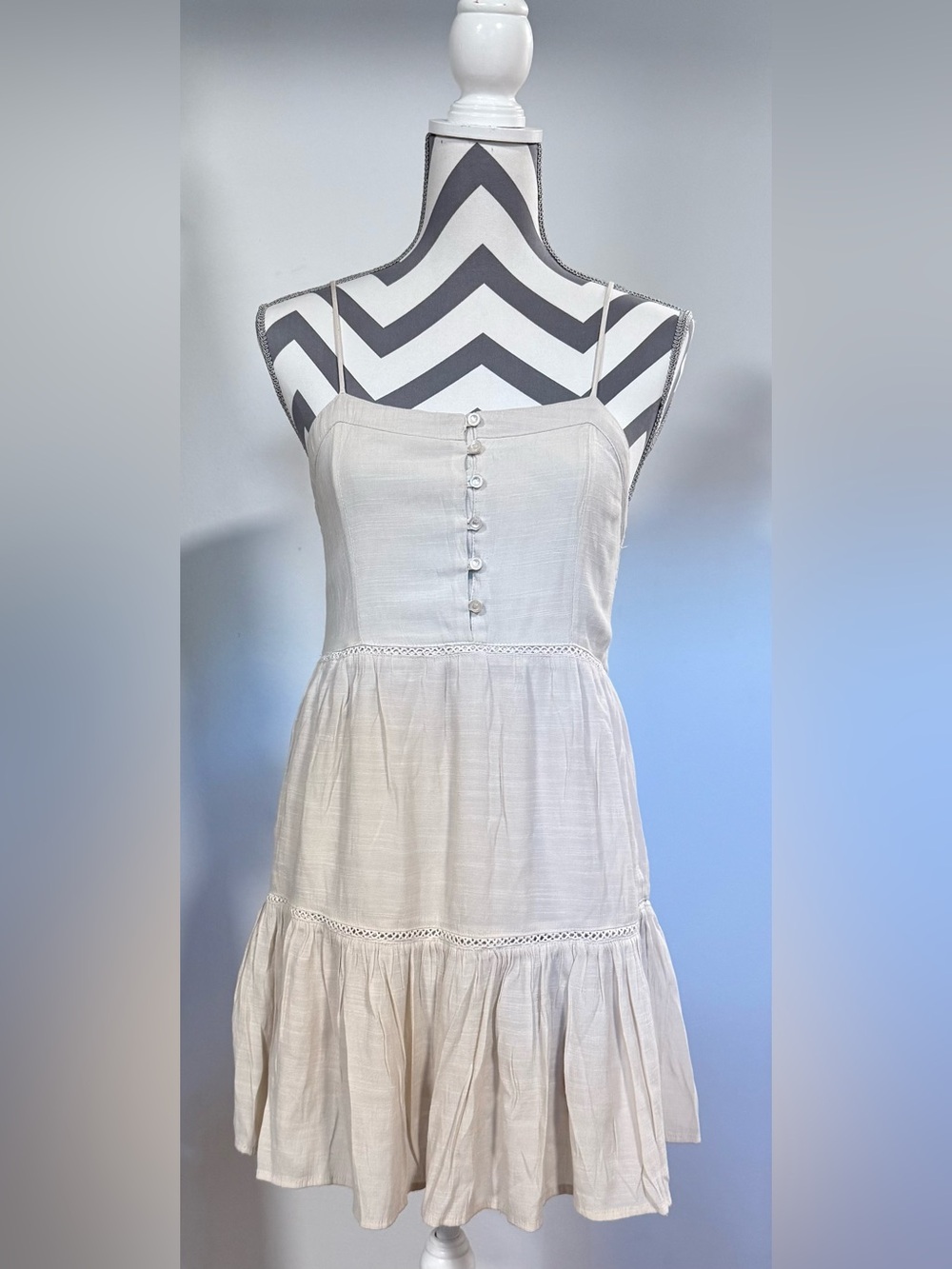 Love Tree Women’s Cream Tiered Boho Ruffle Mini Spaghetti Strap Dress Size M
